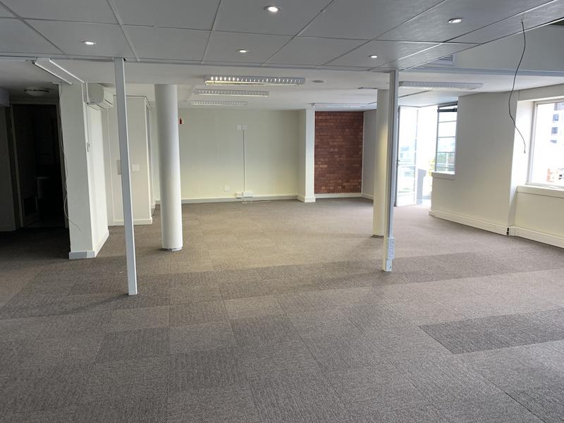 To Let commercial Property for Rent in Green Point Western Cape